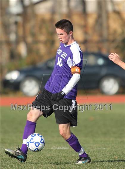 Thumbnail 1 in Port Jefferson vs. Maple Hill (NYSPHSAA Class C Final) photogallery.