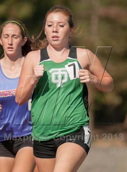 Thumbnail 1 in Ventura County Track and Field Championships photogallery.