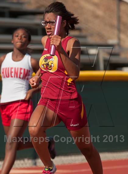 Thumbnail 1 in Ventura County Track and Field Championships photogallery.