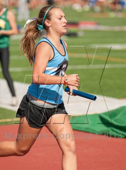 Thumbnail 2 in Ventura County Track and Field Championships photogallery.