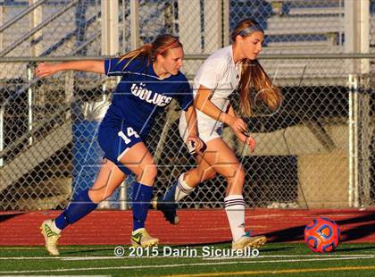 Thumbnail 2 in Desert Vista vs. Chandler (AIA D1 Playoff) photogallery.