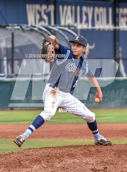 Thumbnail 1 in Carlmont vs. Leland (CIF CCS D1 Quarterfinal) photogallery.