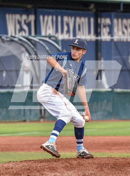 Thumbnail 3 in Carlmont vs. Leland (CIF CCS D1 Quarterfinal) photogallery.