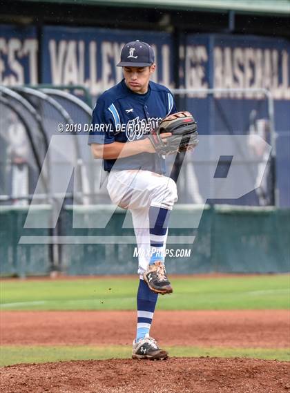 Thumbnail 2 in Carlmont vs. Leland (CIF CCS D1 Quarterfinal) photogallery.