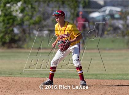 Thumbnail 2 in El Modena @ Esperanza photogallery.