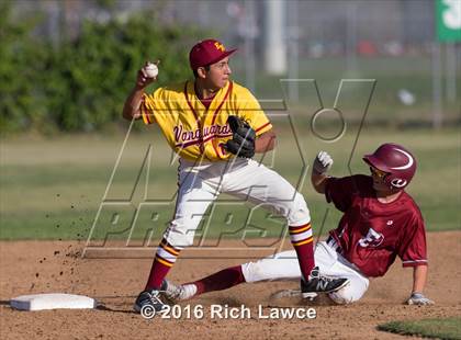 Thumbnail 2 in El Modena @ Esperanza photogallery.