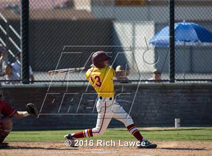 Thumbnail 2 in El Modena @ Esperanza photogallery.