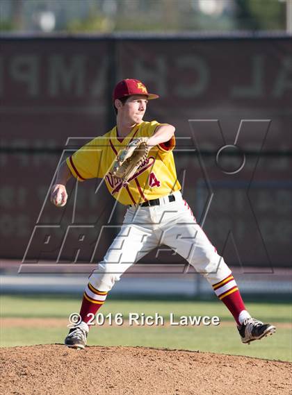 Thumbnail 2 in El Modena @ Esperanza photogallery.
