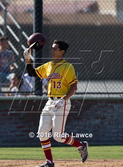 Thumbnail 2 in El Modena @ Esperanza photogallery.