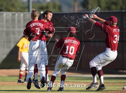 Thumbnail 2 in El Modena @ Esperanza photogallery.