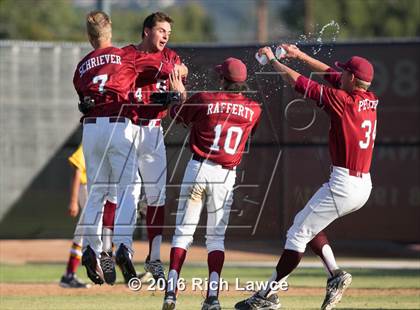 Thumbnail 1 in El Modena @ Esperanza photogallery.