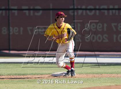 Thumbnail 2 in El Modena @ Esperanza photogallery.