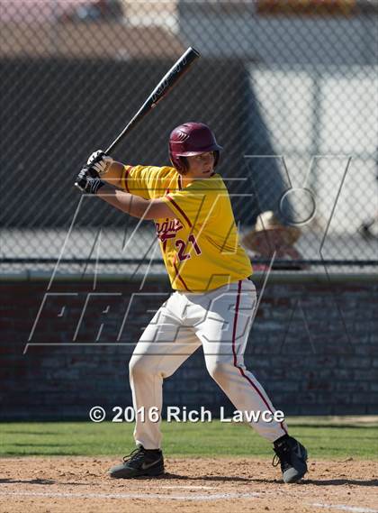 Thumbnail 2 in El Modena @ Esperanza photogallery.