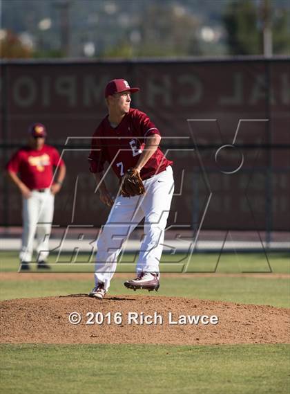 Thumbnail 2 in El Modena @ Esperanza photogallery.