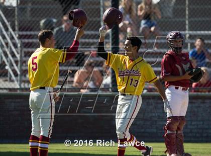 Thumbnail 2 in El Modena @ Esperanza photogallery.