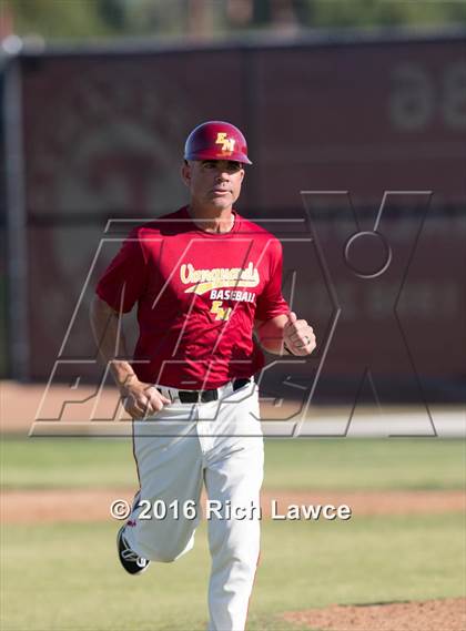Thumbnail 1 in El Modena @ Esperanza photogallery.