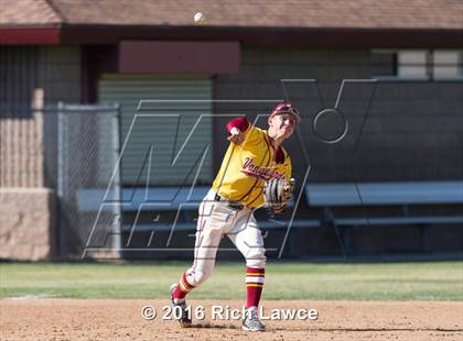 Thumbnail 1 in El Modena @ Esperanza photogallery.