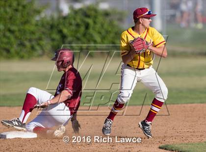 Thumbnail 2 in El Modena @ Esperanza photogallery.