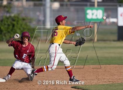 Thumbnail 2 in El Modena @ Esperanza photogallery.