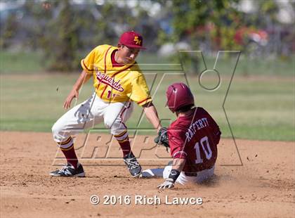 Thumbnail 2 in El Modena @ Esperanza photogallery.