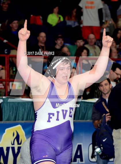 Thumbnail 3 in NYSPHSAA Wrestling Championships (Division 2 Semifinals) photogallery.