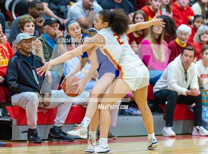 Thumbnail 3 in Incarnate Word Academy @ Burroughs photogallery.