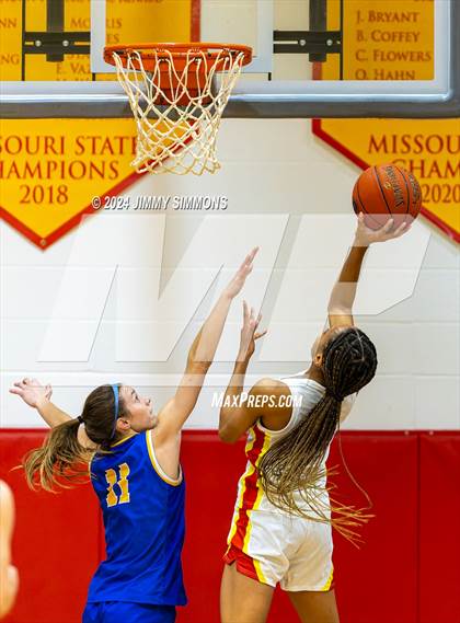 Thumbnail 2 in Incarnate Word Academy @ Burroughs photogallery.