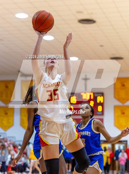 Thumbnail 1 in Incarnate Word Academy @ Burroughs photogallery.