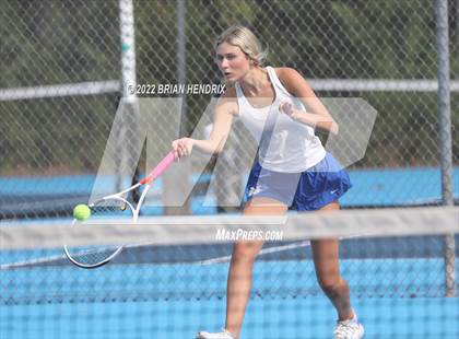 Thumbnail 3 in Maiden @ Foard photogallery.