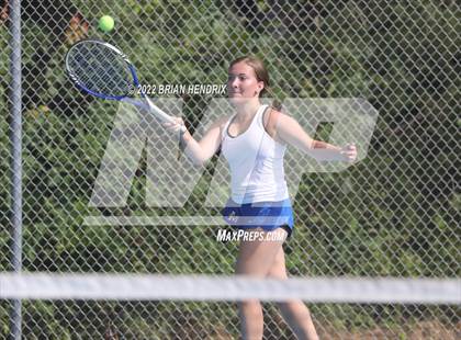 Thumbnail 3 in Maiden @ Foard photogallery.
