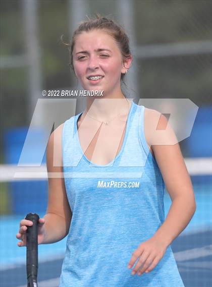 Thumbnail 2 in Maiden @ Foard photogallery.