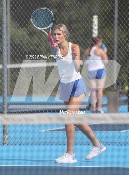 Thumbnail 3 in Maiden @ Foard photogallery.