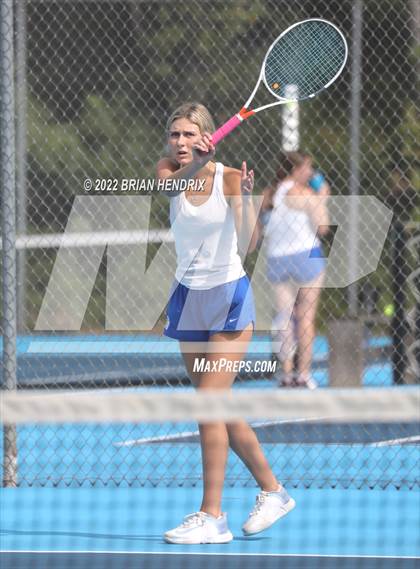 Thumbnail 1 in Maiden @ Foard photogallery.
