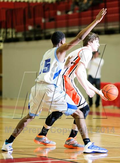 Thumbnail 2 in Rockwall vs. Wilmer-Hutchins (DFW Metroplex Challenge) photogallery.