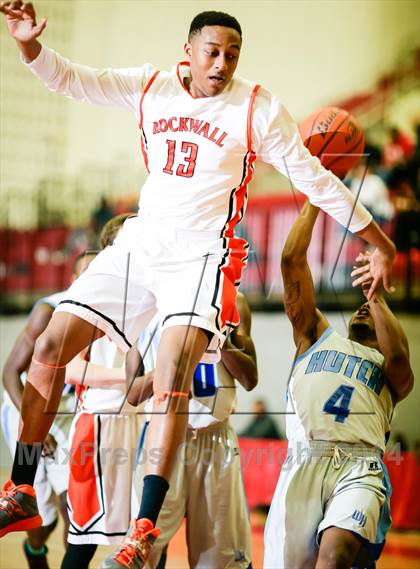 Thumbnail 2 in Rockwall vs. Wilmer-Hutchins (DFW Metroplex Challenge) photogallery.