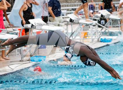Thumbnail 3 in AIA D1 Finals photogallery.