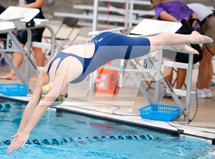 Thumbnail 3 in AIA D1 Finals photogallery.