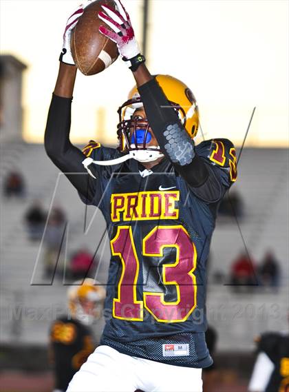 Thumbnail 2 in Mountain Pointe vs. Desert Ridge (AIA D1 Playoff) photogallery.