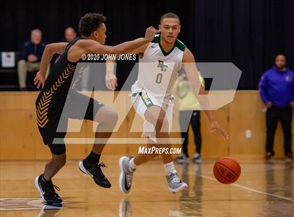 Thumbnail 3 in Roselle Catholic vs. Camden photogallery.