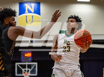 Thumbnail 2 in Roselle Catholic vs. Camden photogallery.