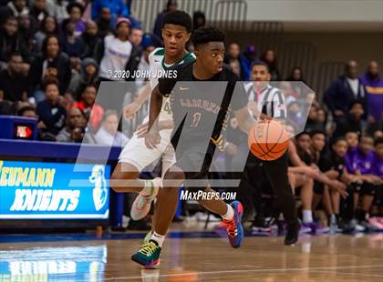 Thumbnail 1 in Roselle Catholic vs. Camden photogallery.