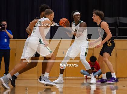 Thumbnail 3 in Roselle Catholic vs. Camden photogallery.