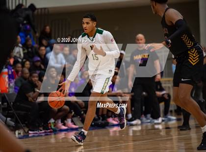Thumbnail 3 in Roselle Catholic vs. Camden photogallery.