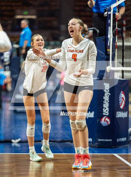 Thumbnail 1 in University vs. Lewis-Palmer (CHSAA 4A Semi-Finals) photogallery.