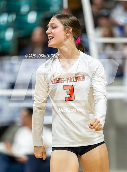 Thumbnail 2 in University vs. Lewis-Palmer (CHSAA 4A Semi-Finals) photogallery.