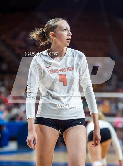 Thumbnail 2 in University vs. Lewis-Palmer (CHSAA 4A Semi-Finals) photogallery.