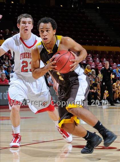 Thumbnail 3 in Marcos de Niza vs. Chaparral (AIA 5A-II State Tournament) photogallery.