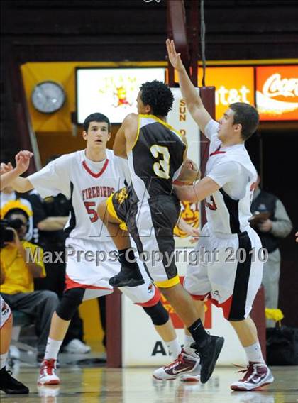Thumbnail 1 in Marcos de Niza vs. Chaparral (AIA 5A-II State Tournament) photogallery.