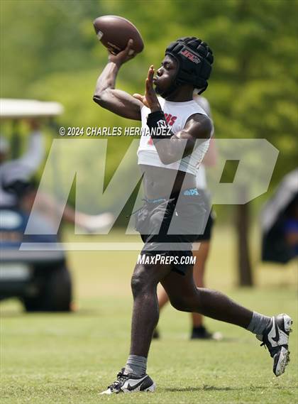 Thumbnail 2 in Rowe vs Horn (Texas 7 on 7 State Tournament) photogallery.