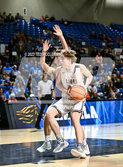 Thumbnail 2 in Manila vs. Bergman (AAA 3A State Final) photogallery.